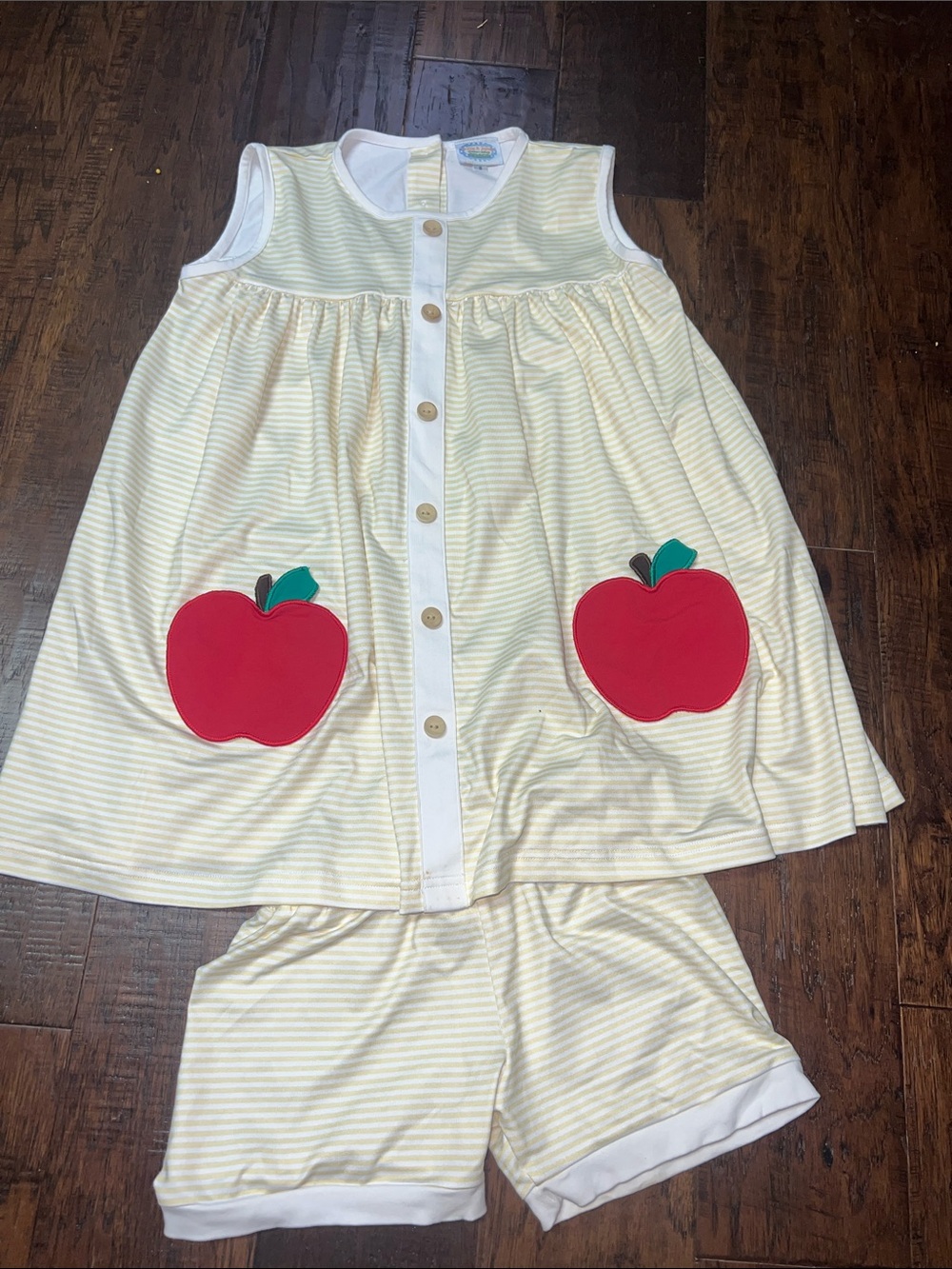 Yellow Striped Girls Two-Piece Sleep Set with Apple Pockets